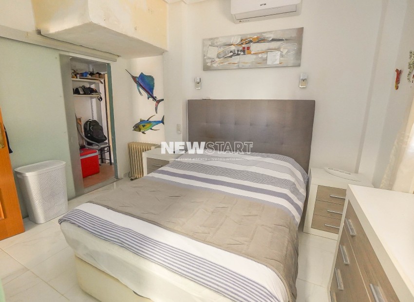 Resale - Semi-Detached - La Marina - Urb. La Marina