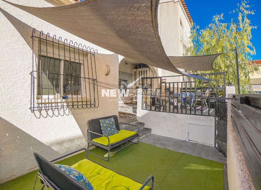 Resale - Terraced - La Marina - Urb. La Marina