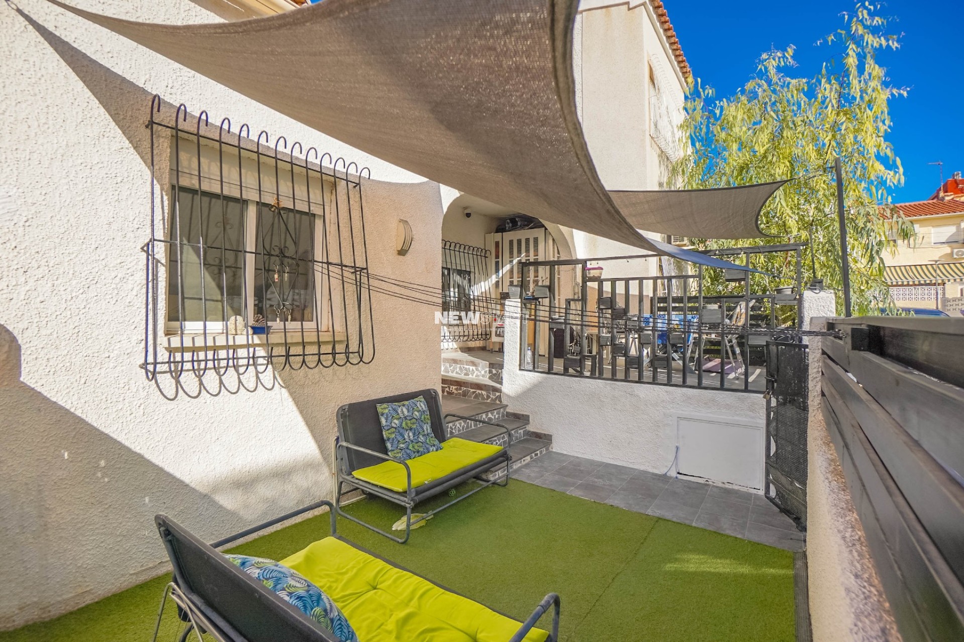 Resale - Terraced - La Marina - Urb. La Marina