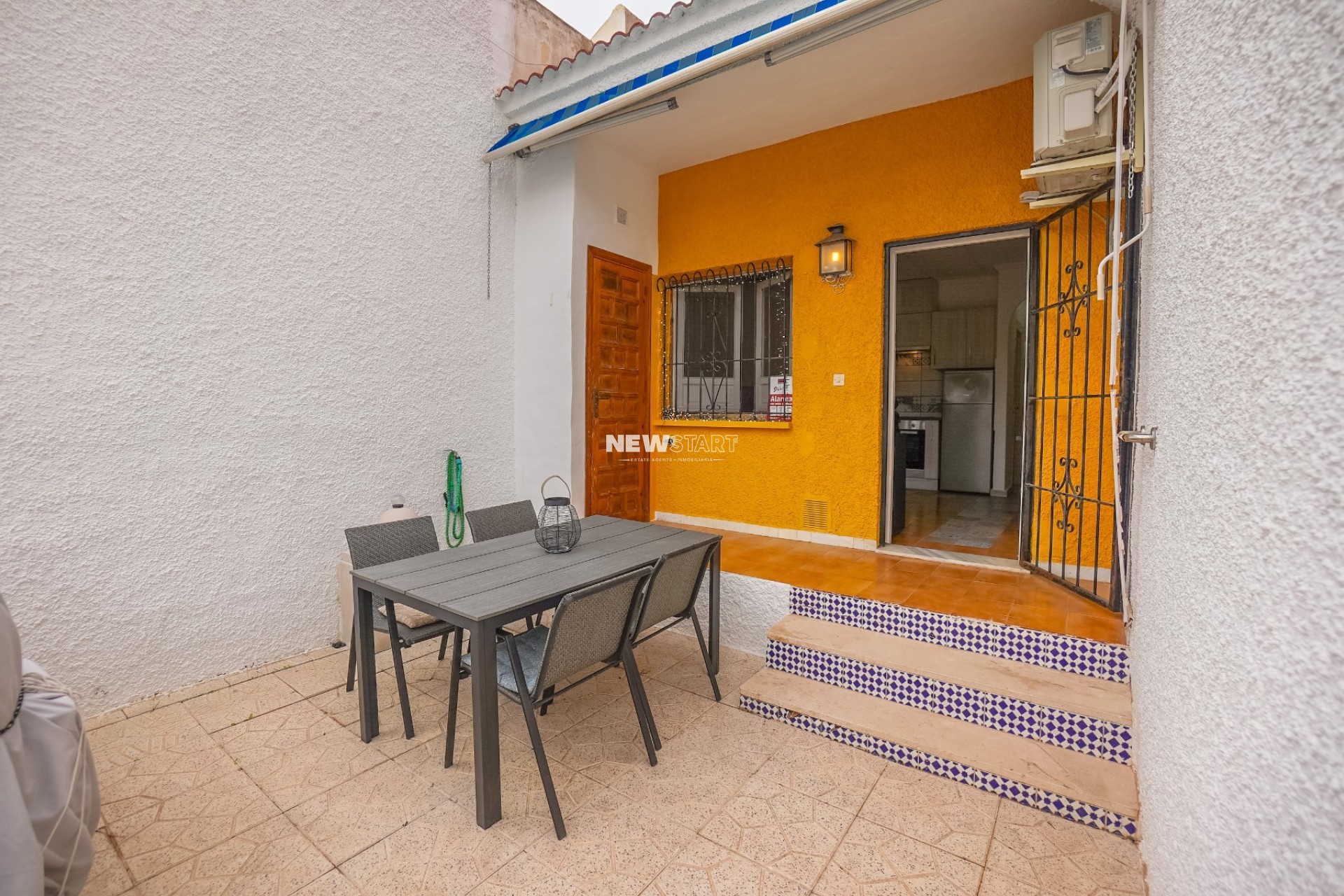 Resale - Terraced - La Marina - Urb. La Marina