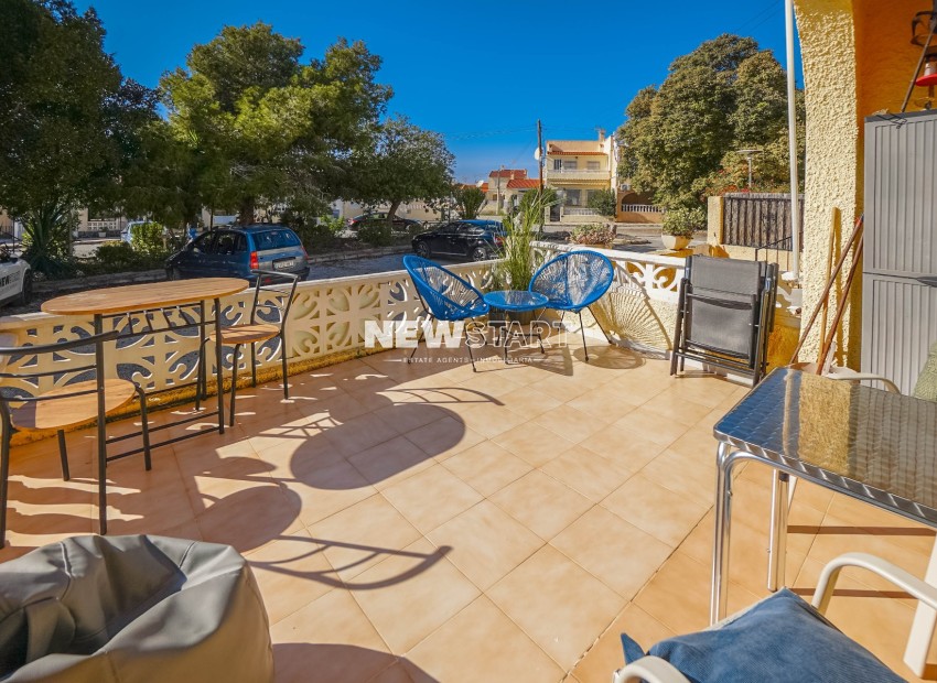 Resale - Terraced - La Marina - Urb. La Marina