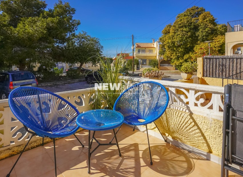 Resale - Terraced - La Marina - Urb. La Marina