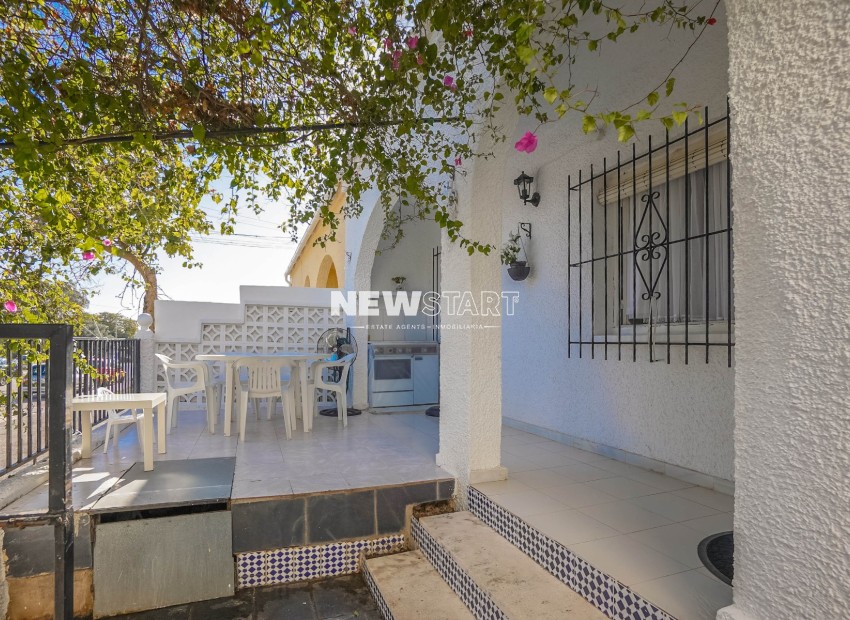 Resale - Terraced - La Marina - Urb. La Marina