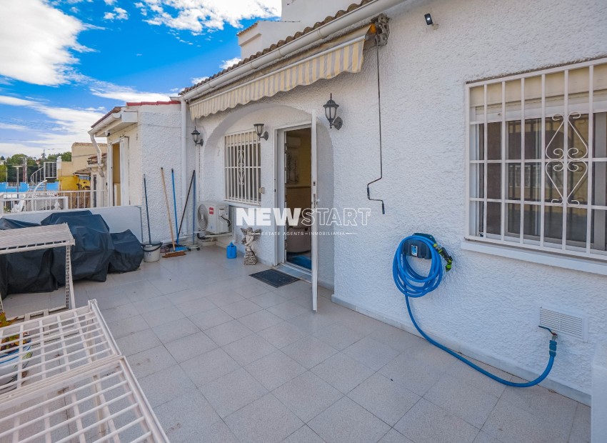 Resale - Terraced - La Marina - Urb. La Marina