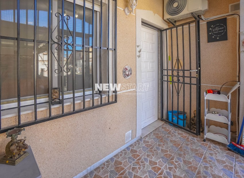 Resale - Terraced - La Marina - Urb. La Marina