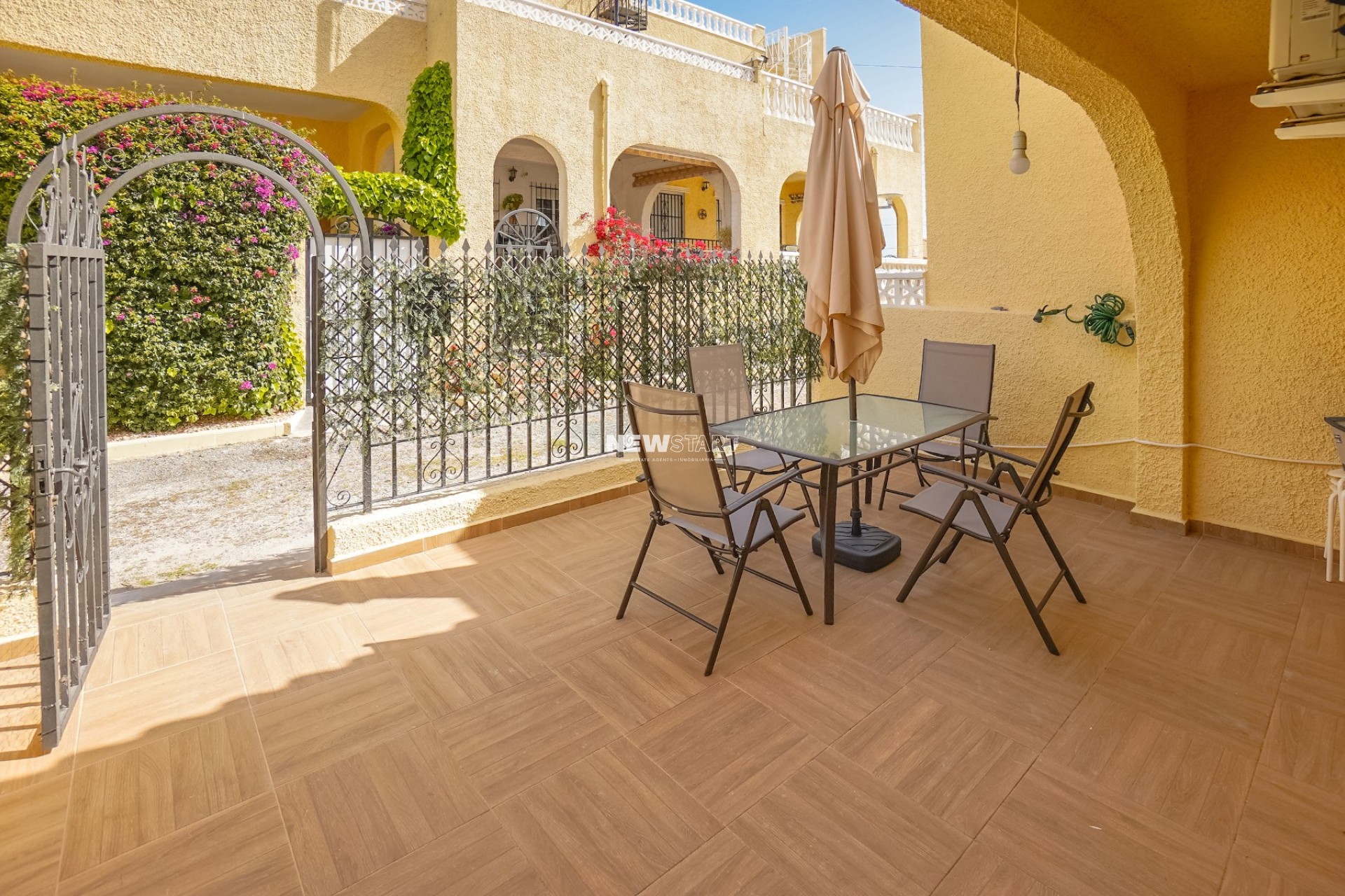 Resale - Terraced - La Marina - Urb. La Marina