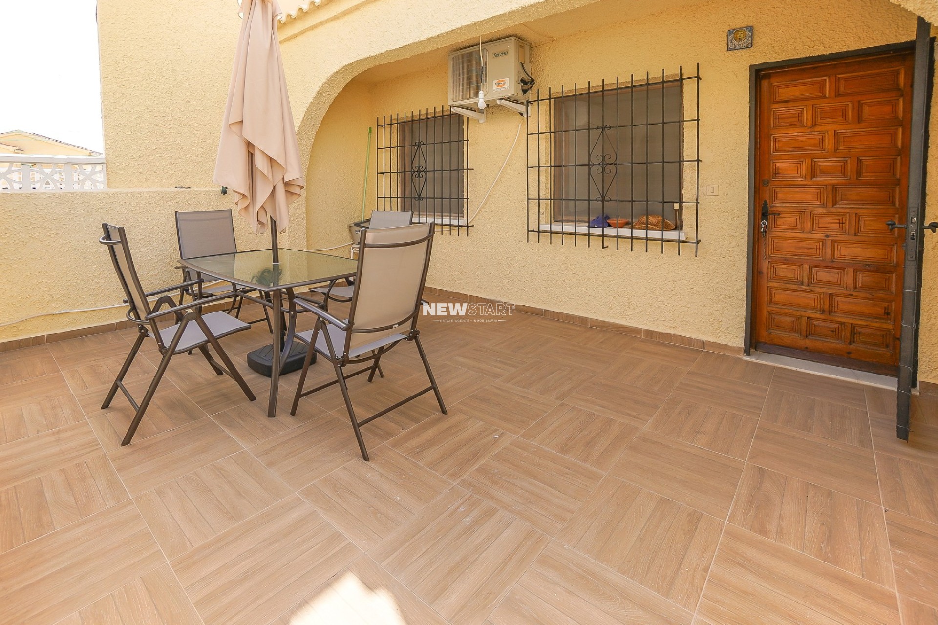 Resale - Terraced - La Marina - Urb. La Marina