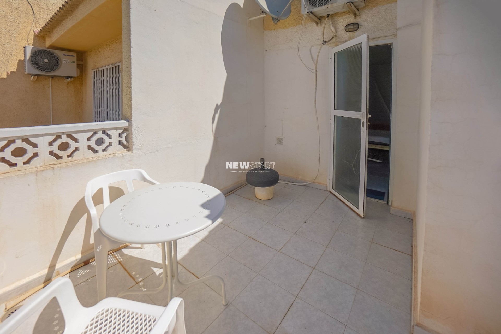 Resale - Terraced - La Marina - Urb. La Marina