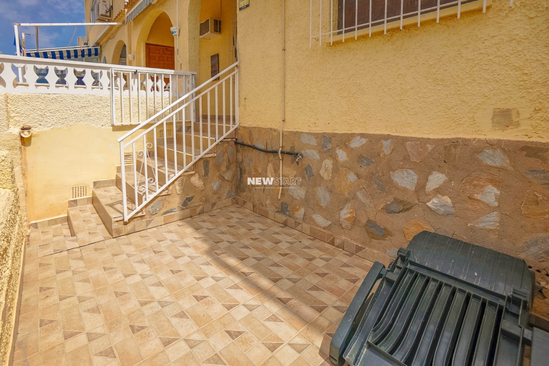 Resale - Terraced - La Marina - Urb. La Marina