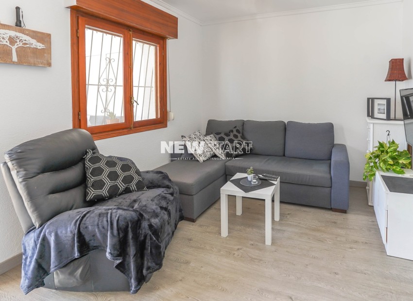 Resale - Terraced - La Marina - Urb. La Marina