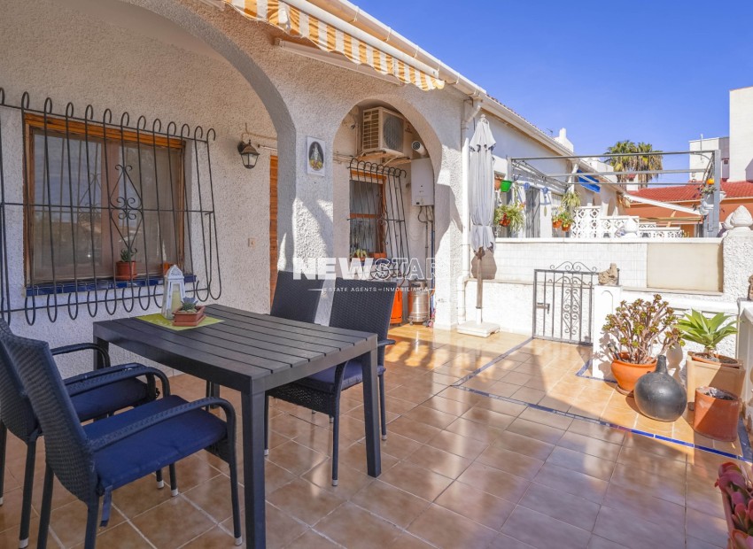 Resale - Terraced - La Marina - Urb. La Marina