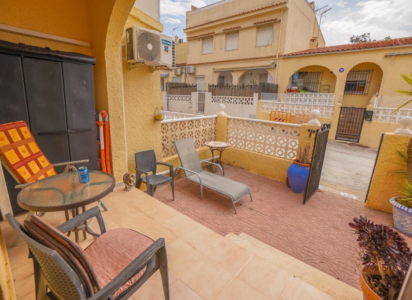 Resale - Terraced - La Marina - Urb. La Marina
