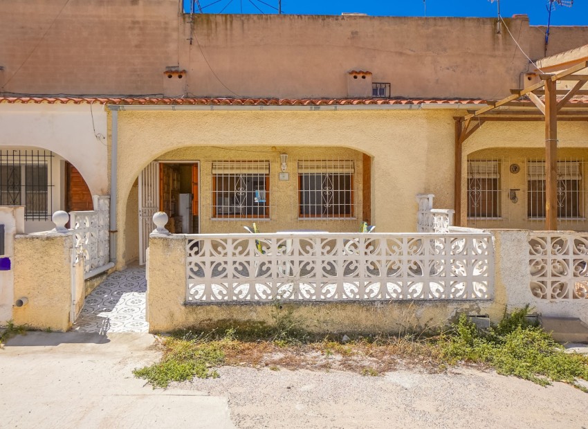 Resale - Terraced - La Marina - Urb. La Marina