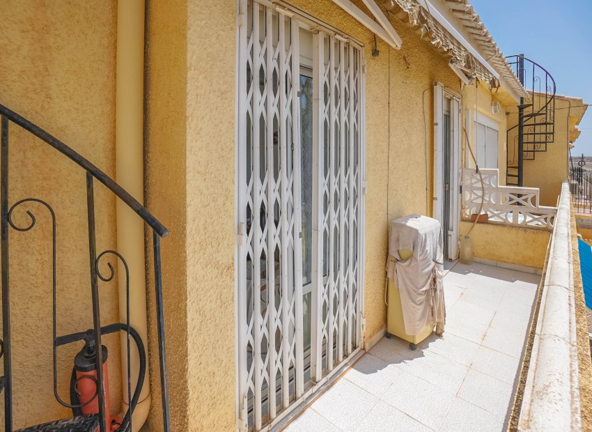Resale - Terraced - La Marina - Urb. La Marina