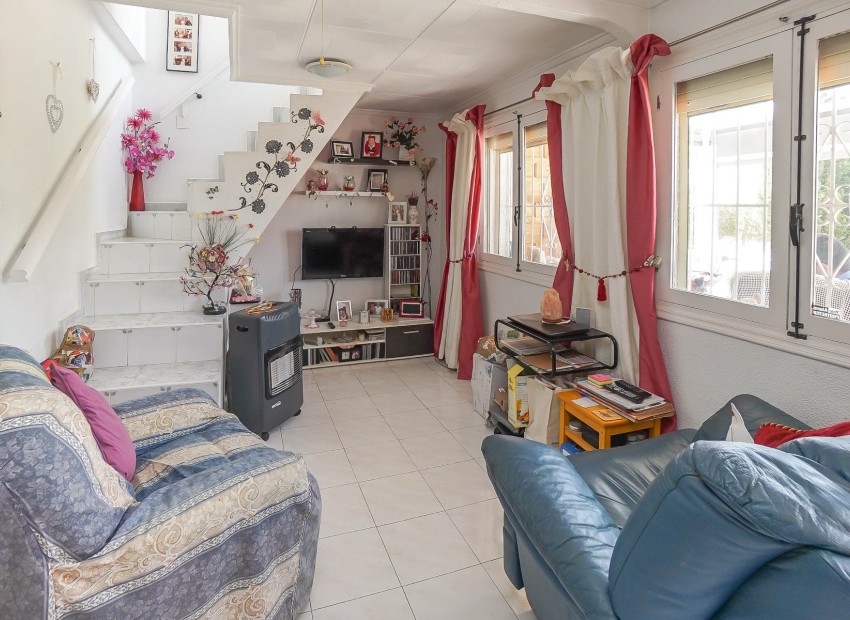Resale - Terraced - La Marina - Urb. La Marina