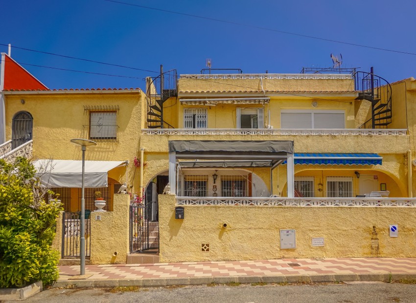 Resale - Terraced - La Marina - Urb. La Marina