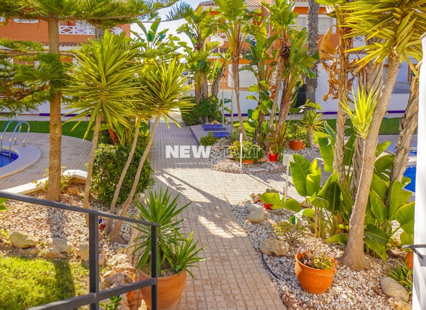 Resale - Townhouse - Ciudad Quesada