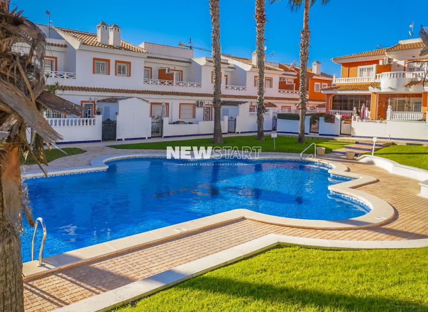 Resale - Townhouse - Ciudad Quesada