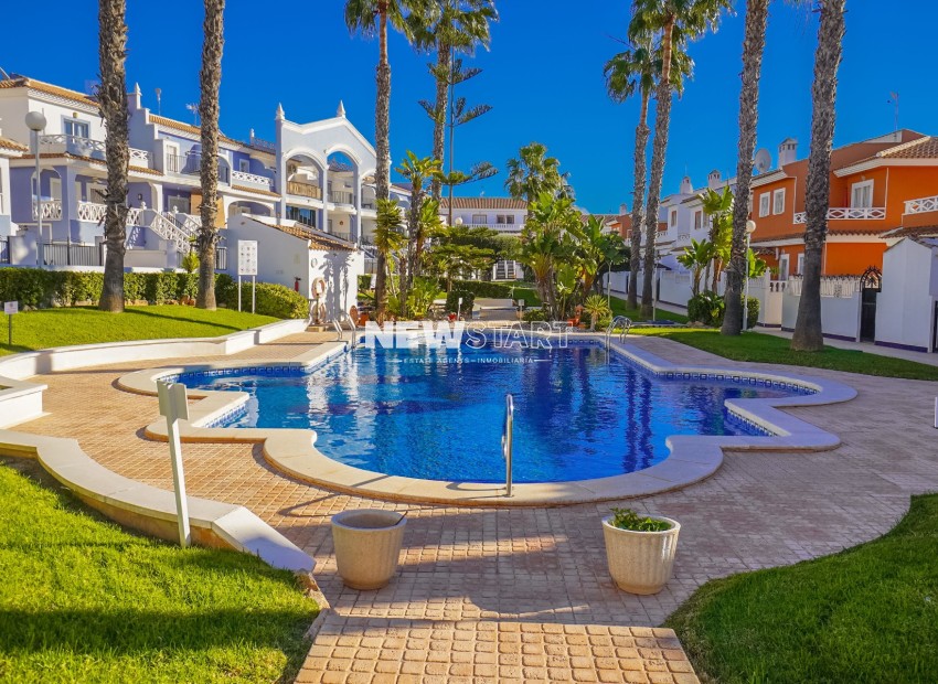 Resale - Townhouse - Ciudad Quesada