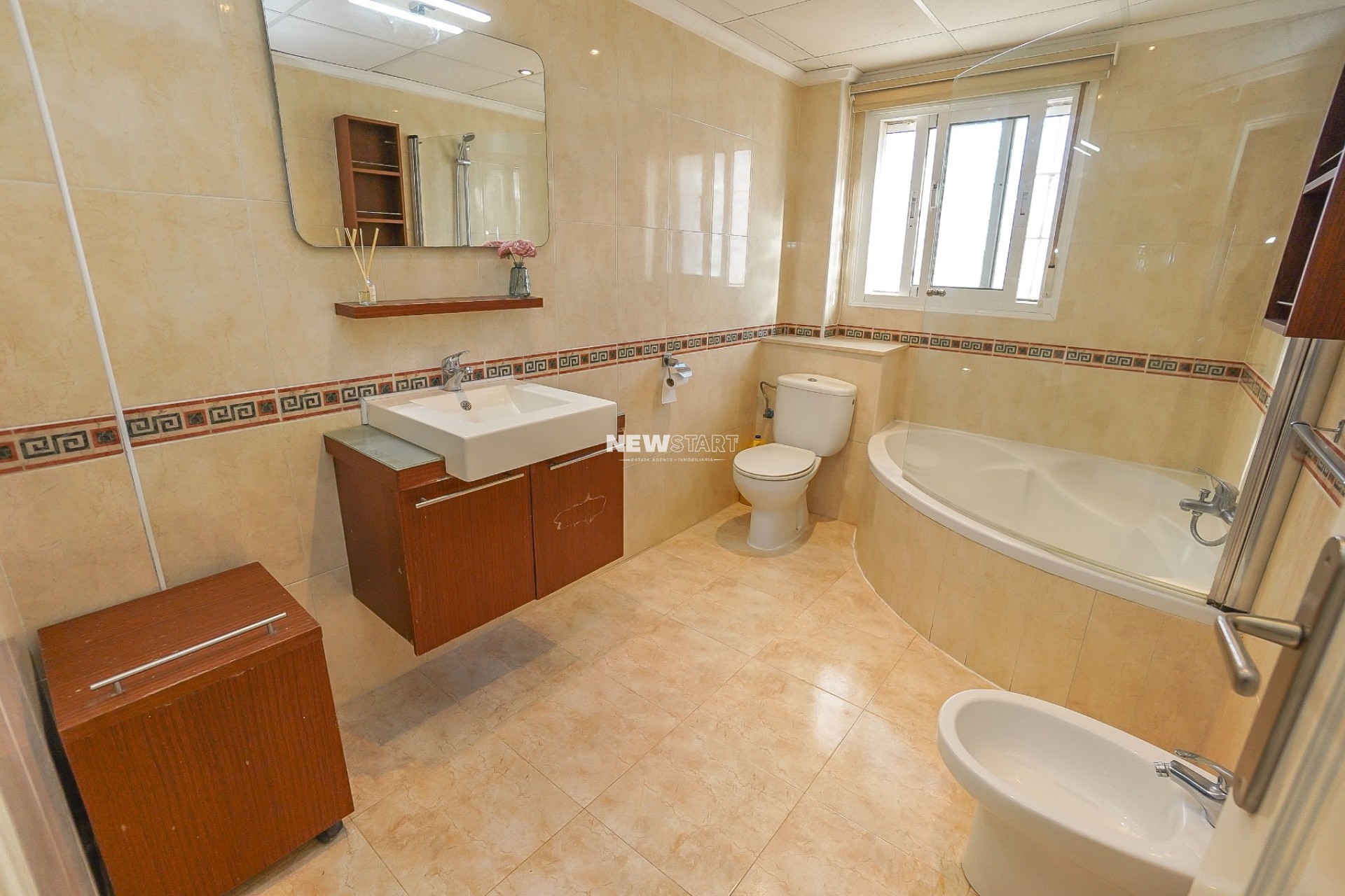 Resale - Townhouse - Ciudad Quesada