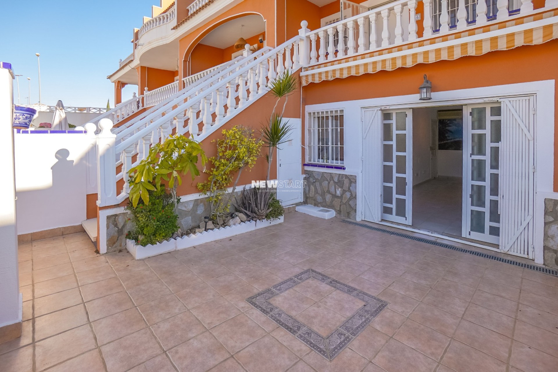 Resale - Townhouse - Ciudad Quesada