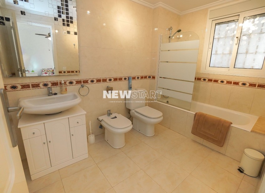 Resale - Townhouse - Ciudad Quesada