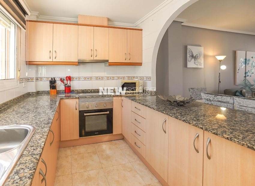 Resale - Townhouse - Ciudad Quesada