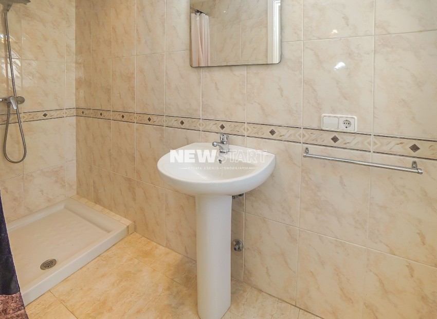 Resale - Townhouse - Ciudad Quesada