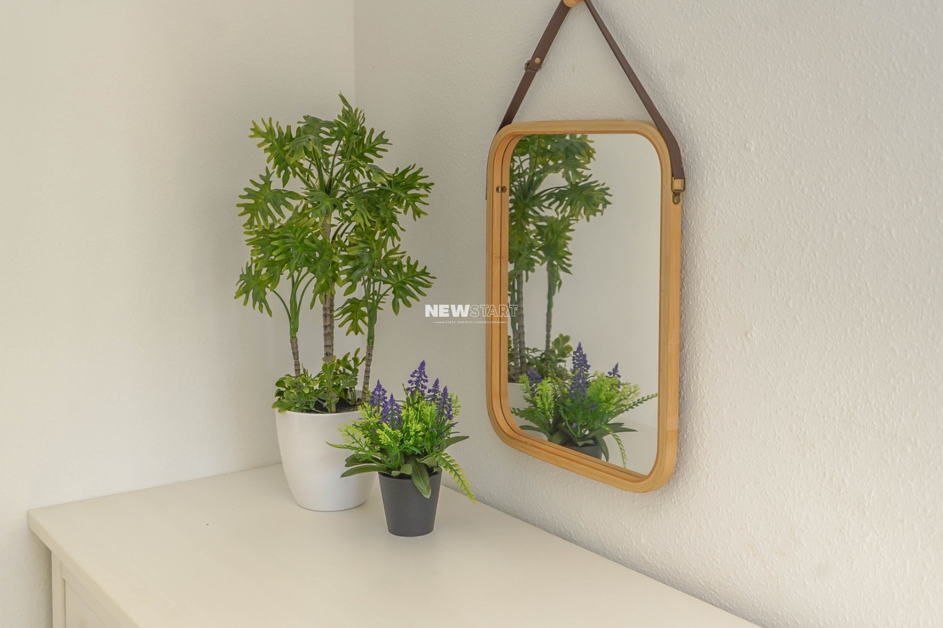 Resale - Townhouse - La Marina - Urb. El Oasis