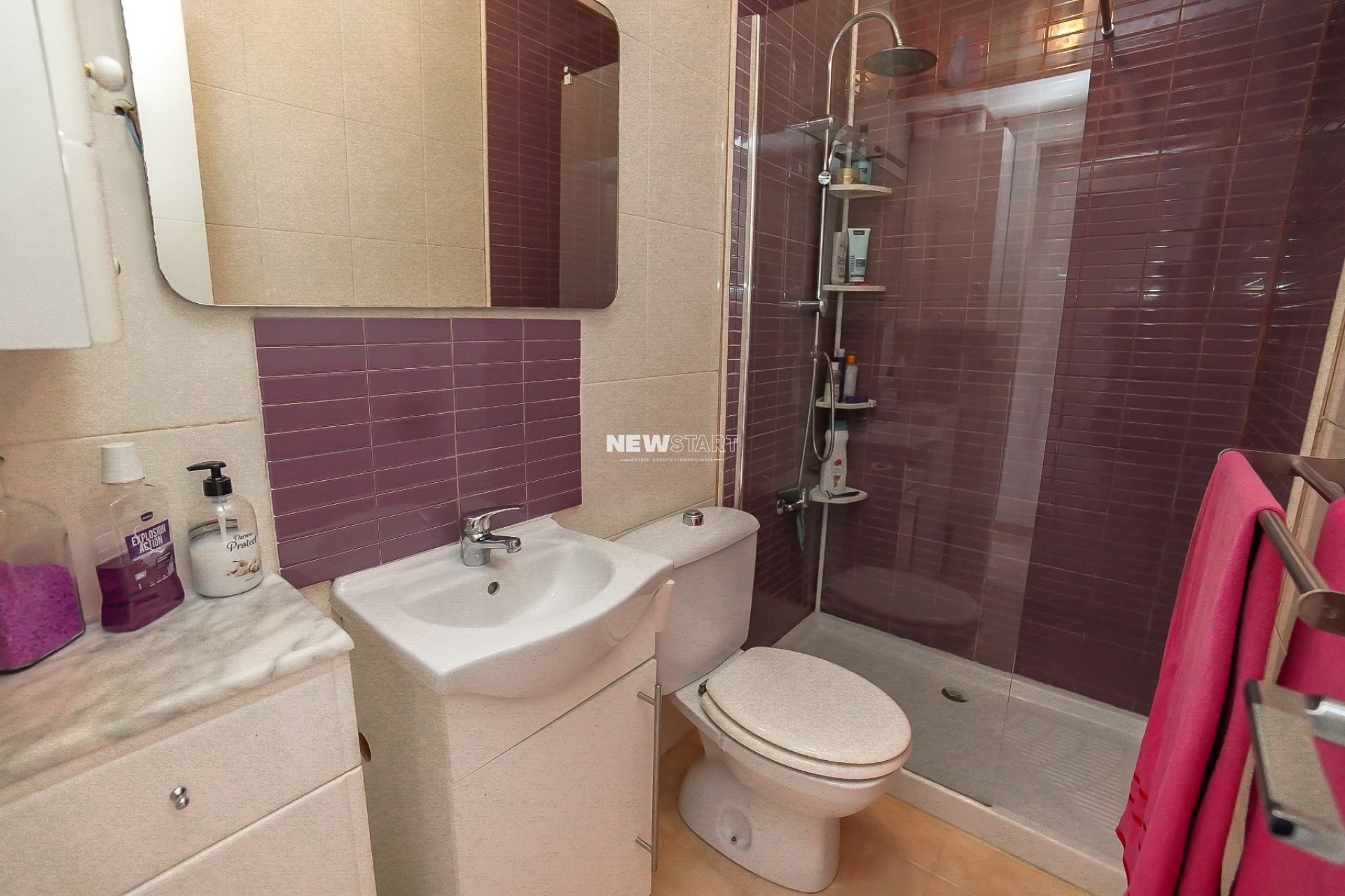 Resale - Townhouse - La Marina - Urb. La Marina