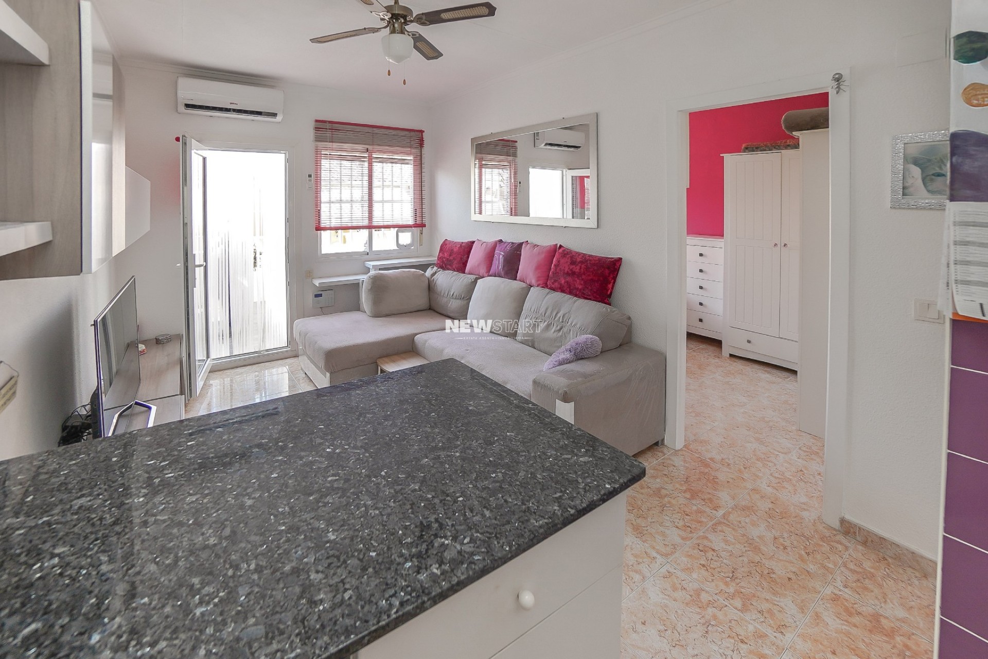 Resale - Townhouse - La Marina - Urb. La Marina
