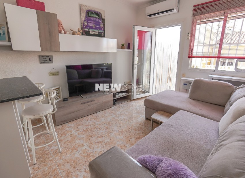 Resale - Townhouse - La Marina - Urb. La Marina