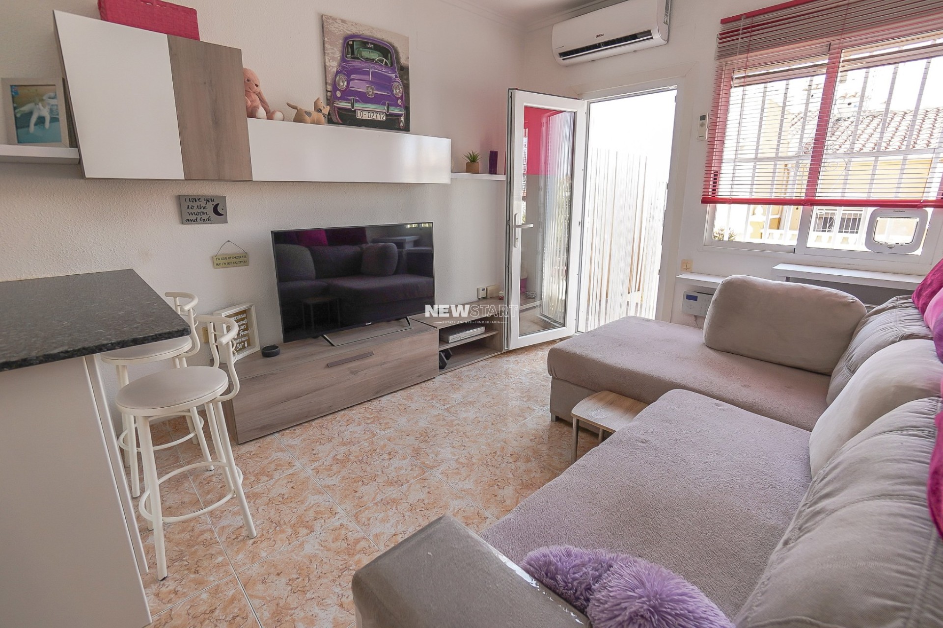 Resale - Townhouse - La Marina - Urb. La Marina