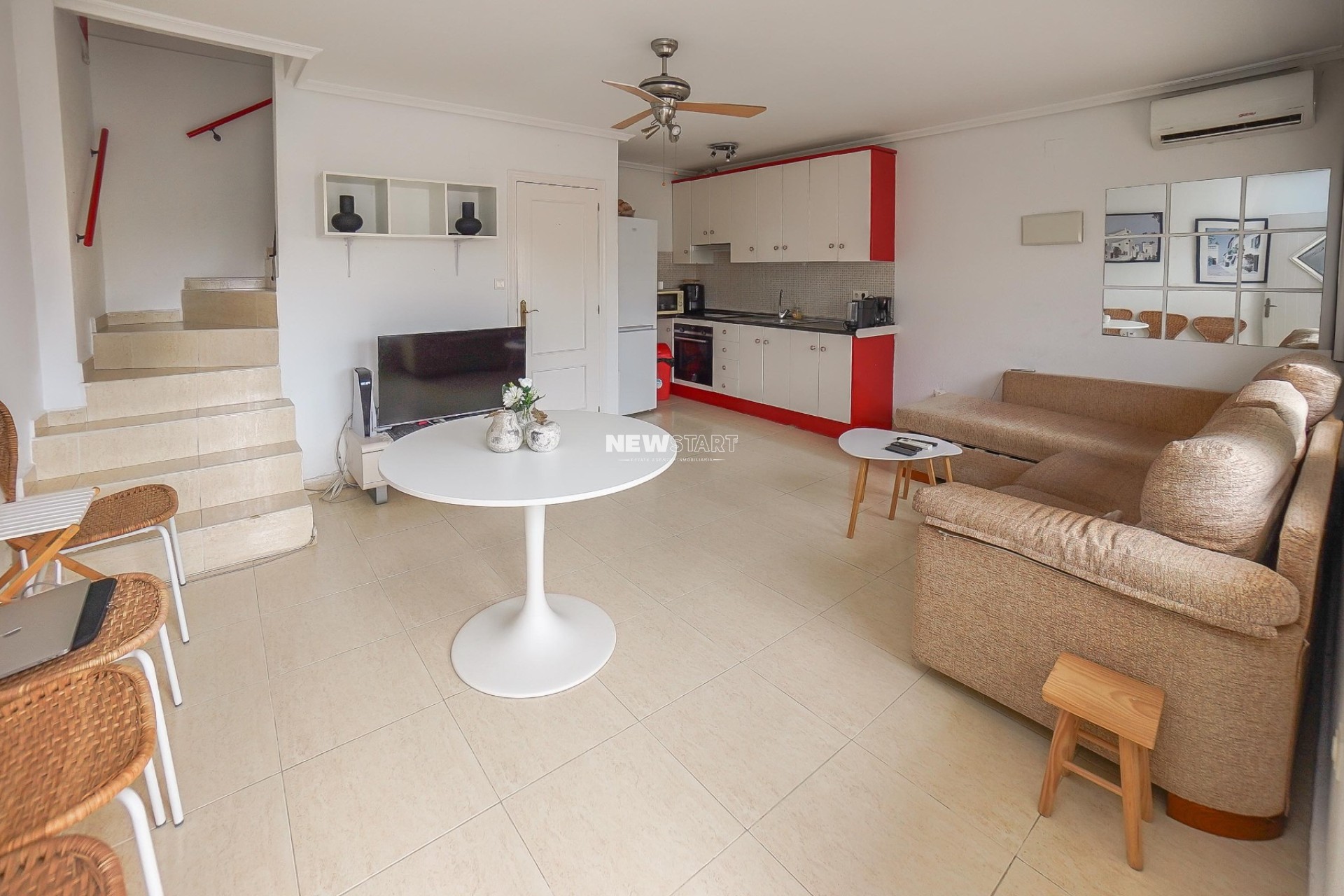 Resale - Townhouse - La Marina - Urb. La Marina