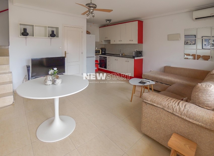 Resale - Townhouse - La Marina - Urb. La Marina