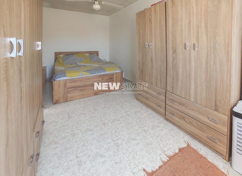 Resale - Townhouse - La Marina - Urb. La Marina