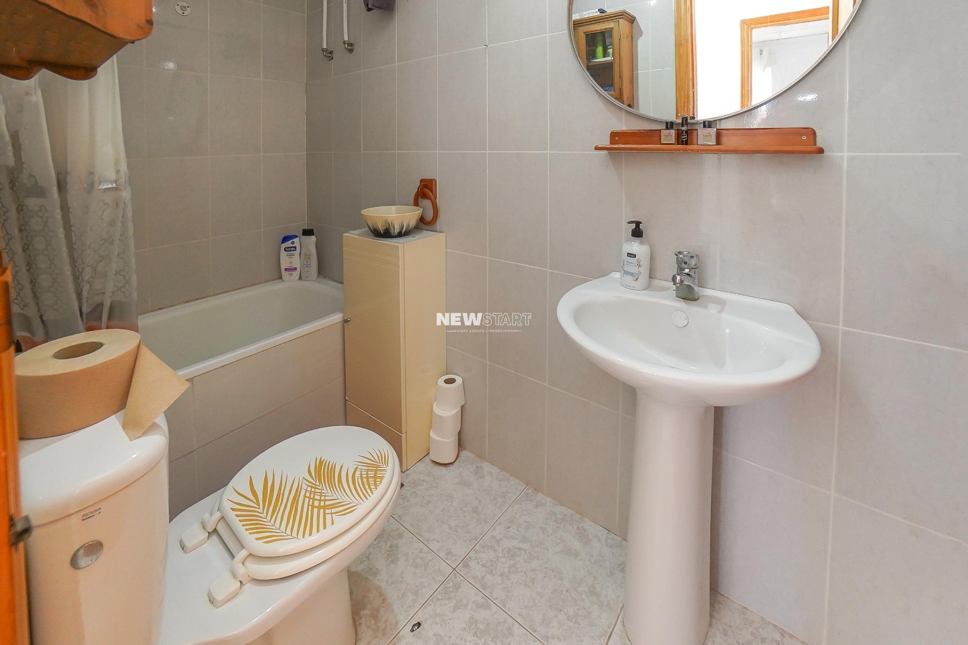 Resale - Townhouse - La Marina - Urb. La Marina