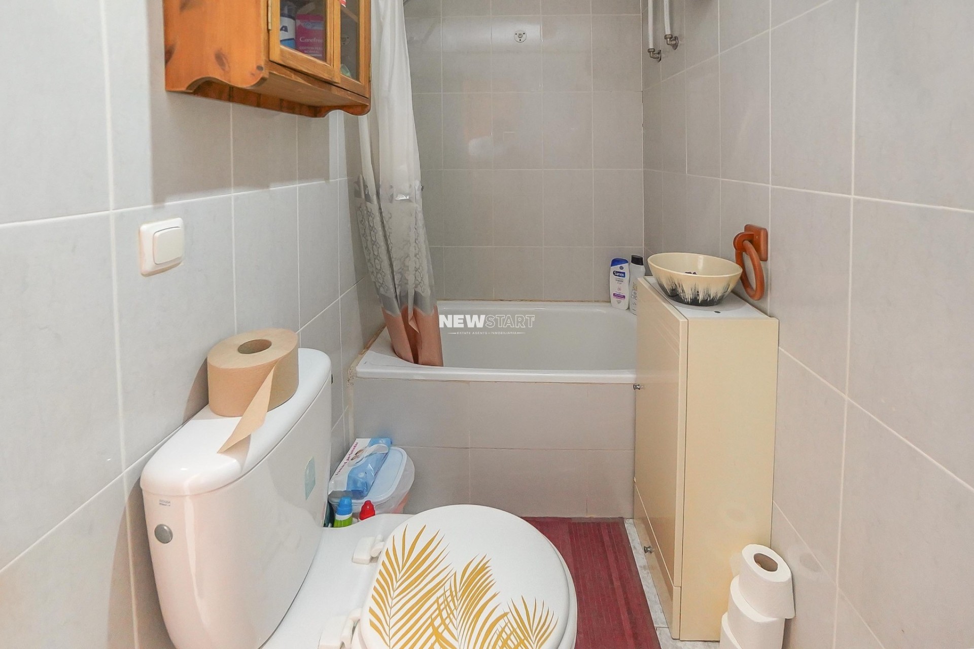 Resale - Townhouse - La Marina - Urb. La Marina