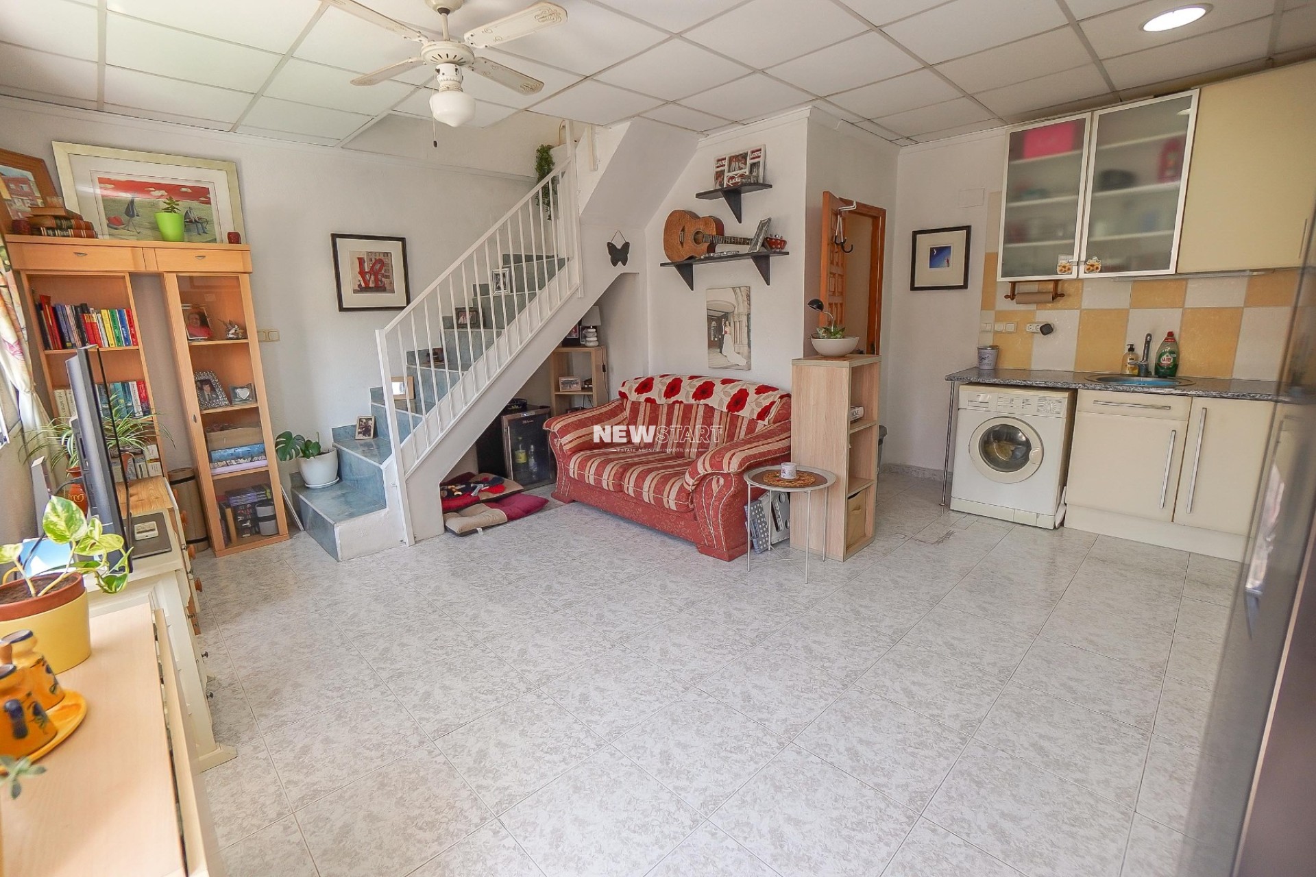 Resale - Townhouse - La Marina - Urb. La Marina