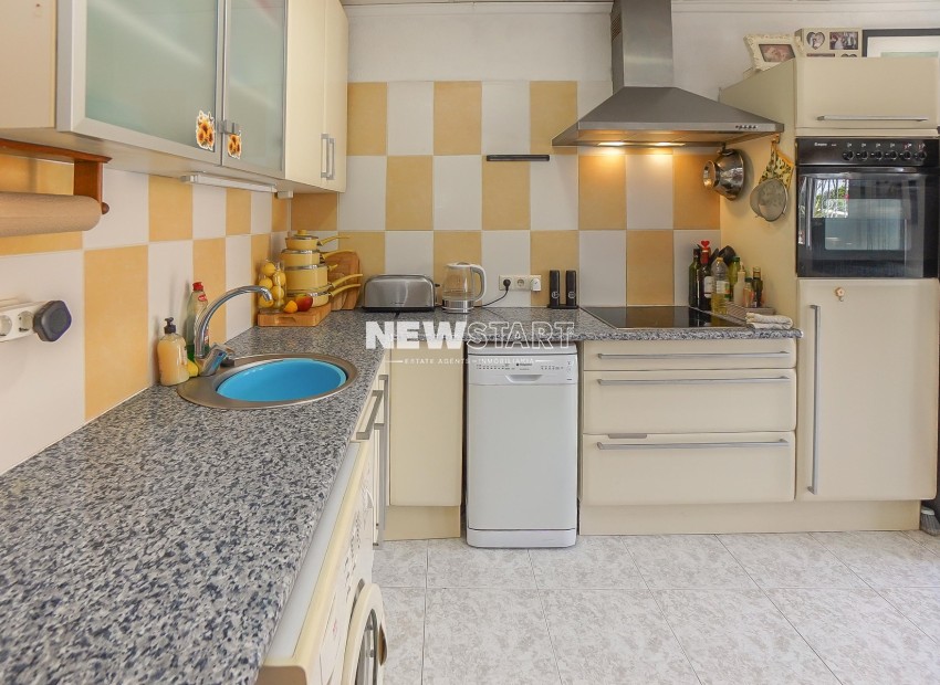 Resale - Townhouse - La Marina - Urb. La Marina