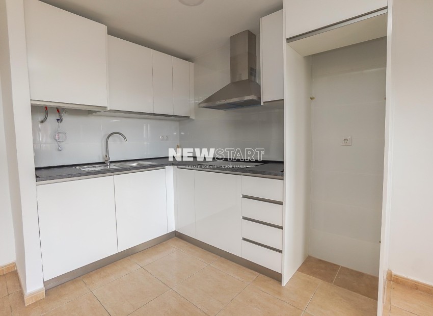 Resale - Townhouse - La Marina - Urb. La Marina