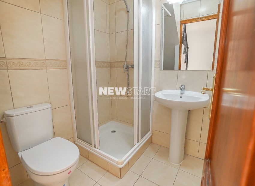 Resale - Townhouse - La Marina - Urb. La Marina