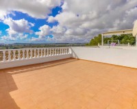 Resale - Townhouse - La Marina - Urb. La Marina