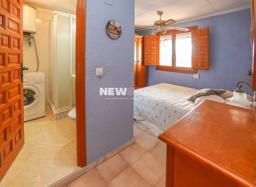 Resale - Townhouse - La Marina - Urb. La Marina