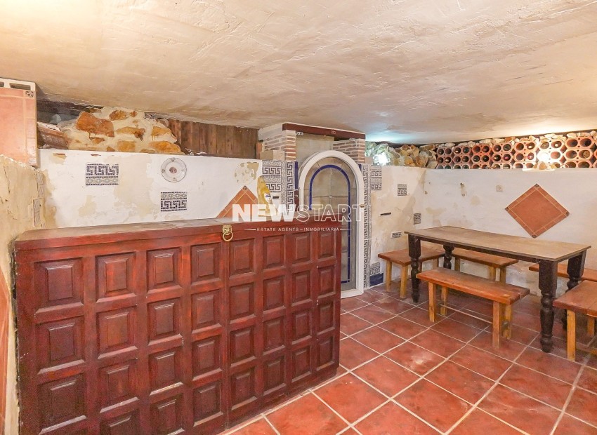 Resale - Townhouse - La Marina - Urb. La Marina