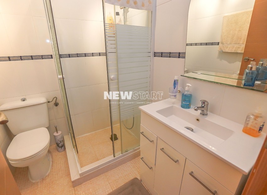 Resale - Townhouse - La Marina - Urb. La Marina