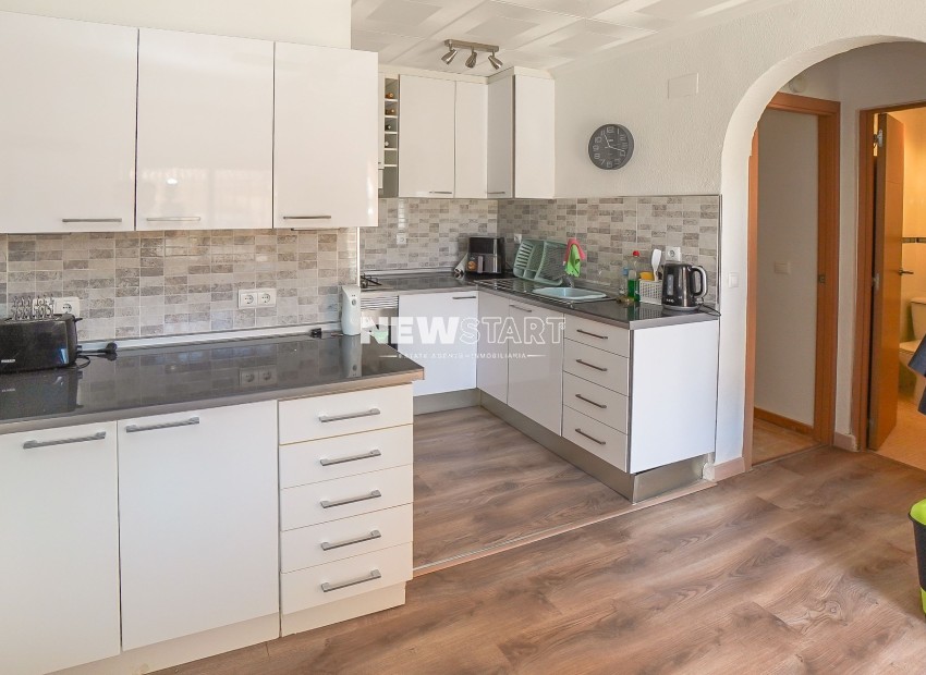 Resale - Townhouse - La Marina - Urb. La Marina