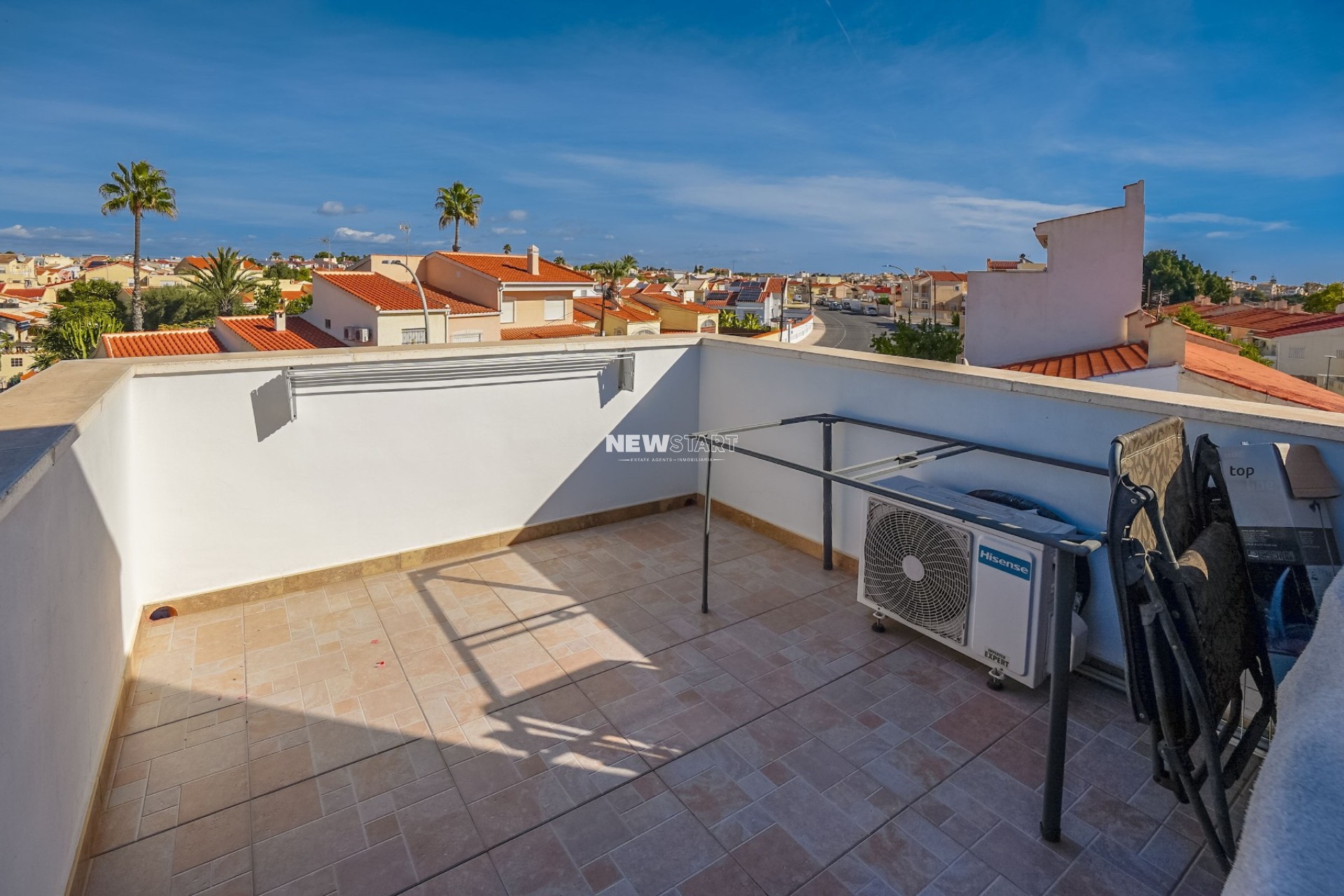 Resale - Townhouse - La Marina - Urb. La Marina