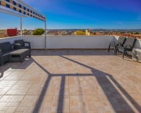 Resale - Townhouse - La Marina - Urb. La Marina