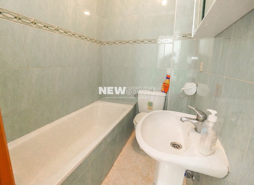 Resale - Townhouse - La Marina - Urb. La Marina
